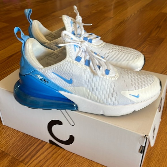 Nike Shoes - Nike Air Max 270 Shoe